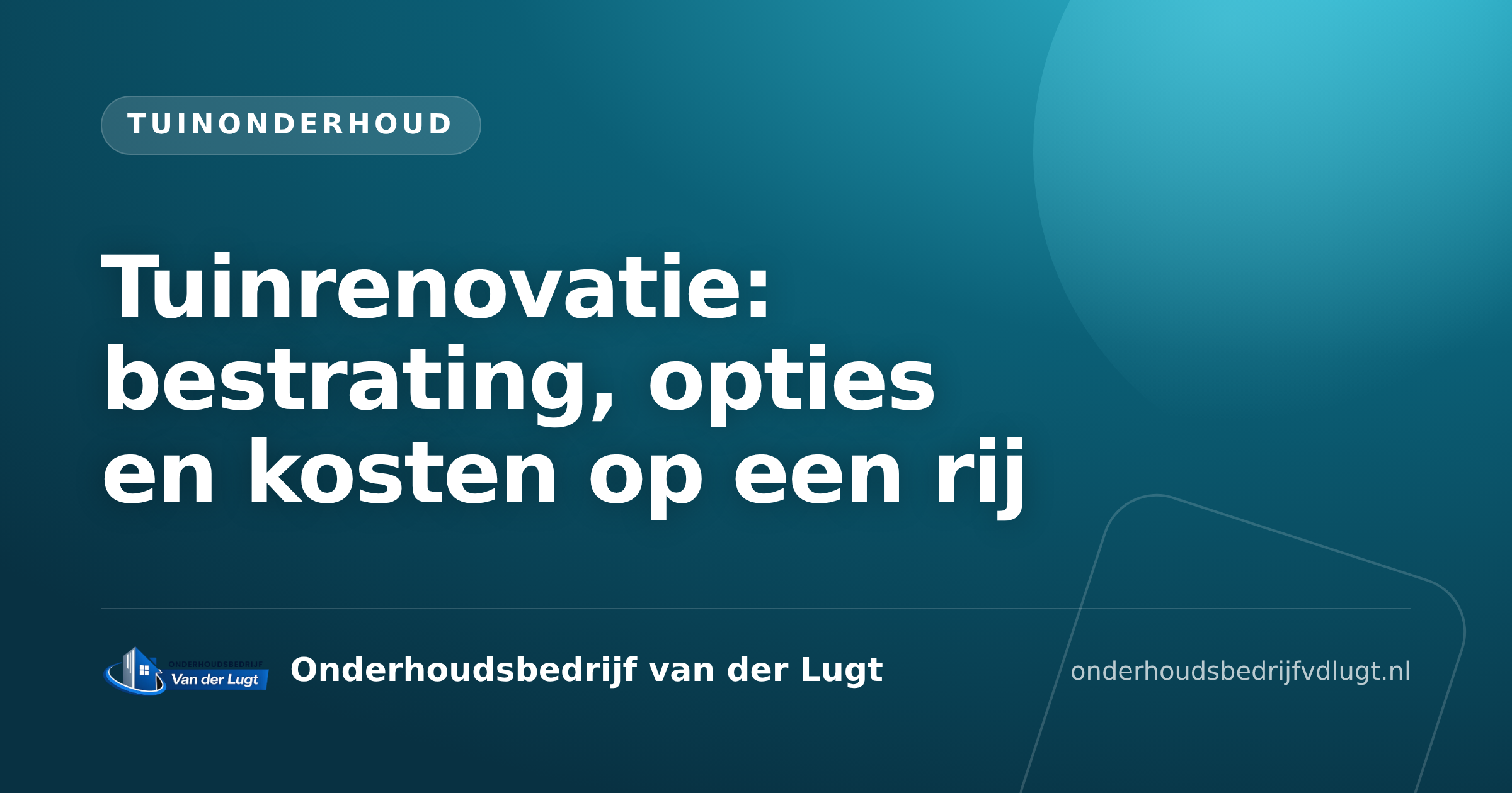 Tuinrenovatie met bestrating, diverse tegels, grind en waterdoorlatende verharding in een moderne tuin